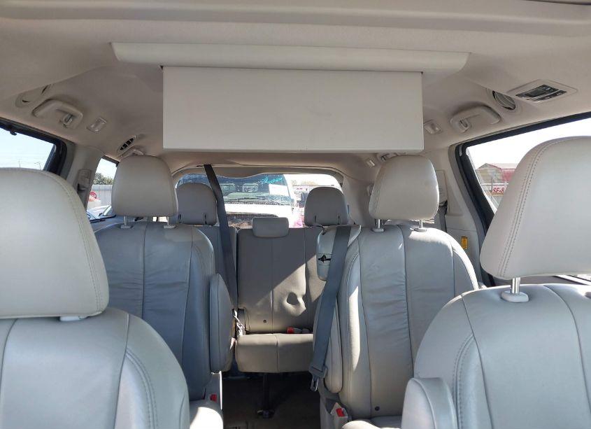 Photo 8 of 2012 Toyota Sienna XLE V6 8 PASSENGER (VIN 5TDYK3DC1CS238072)
