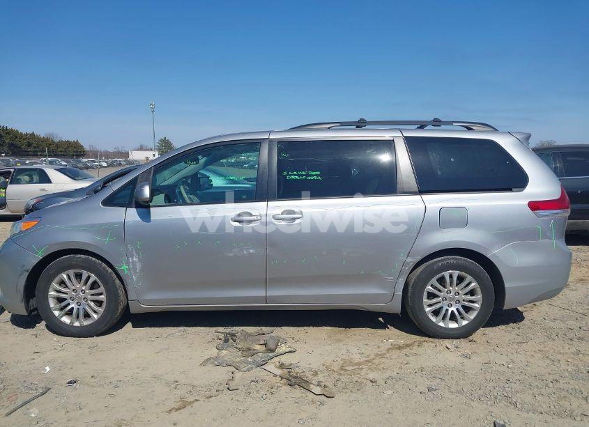 Photo 14 of 2012 Toyota Sienna XLE V6 8 PASSENGER (VIN 5TDYK3DC1CS245927)
