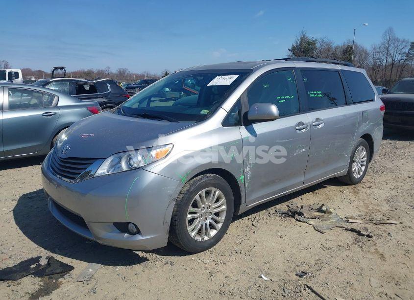 Photo 2 of 2012 Toyota Sienna XLE V6 8 PASSENGER (VIN 5TDYK3DC1CS245927)