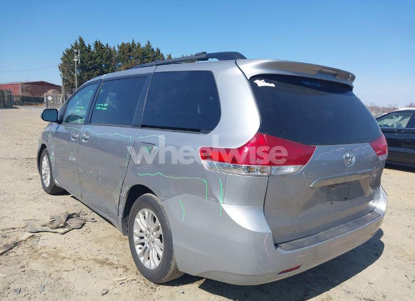 Photo 3 of 2012 Toyota Sienna XLE V6 8 PASSENGER (VIN 5TDYK3DC1CS245927)