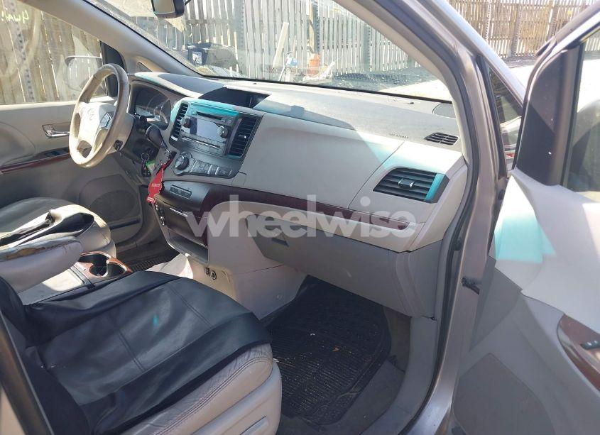 Photo 5 of 2012 Toyota Sienna XLE V6 8 PASSENGER (VIN 5TDYK3DC1CS245927)