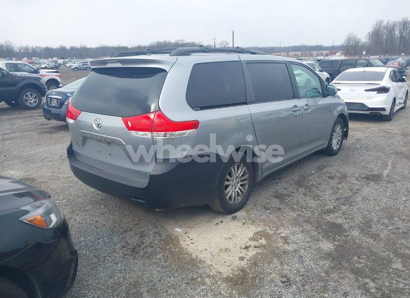 Photo 4 of 2012 Toyota Sienna XLE V6 8 PASSENGER (VIN 5TDYK3DC1CS261626)