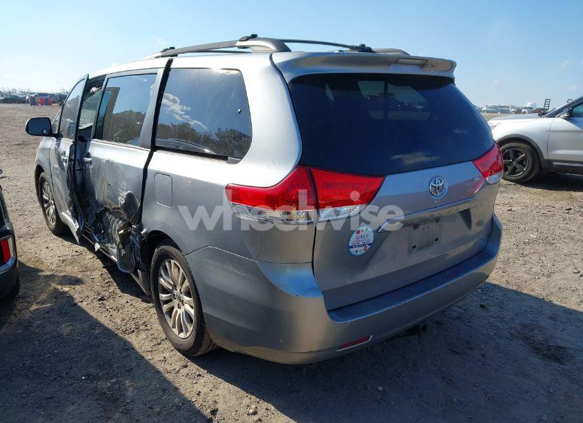 Photo 3 of 2012 Toyota Sienna XLE V6 8 PASSENGER (VIN 5TDYK3DC1CS278846)