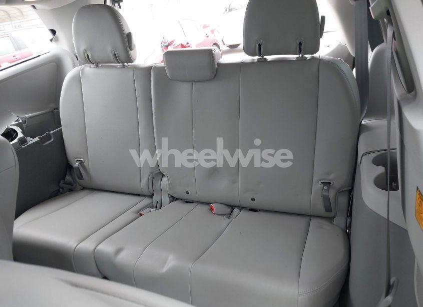 Photo 17 of 2013 Toyota Sienna XLE V6 8 PASSENGER (VIN 5TDYK3DC1DS318523)