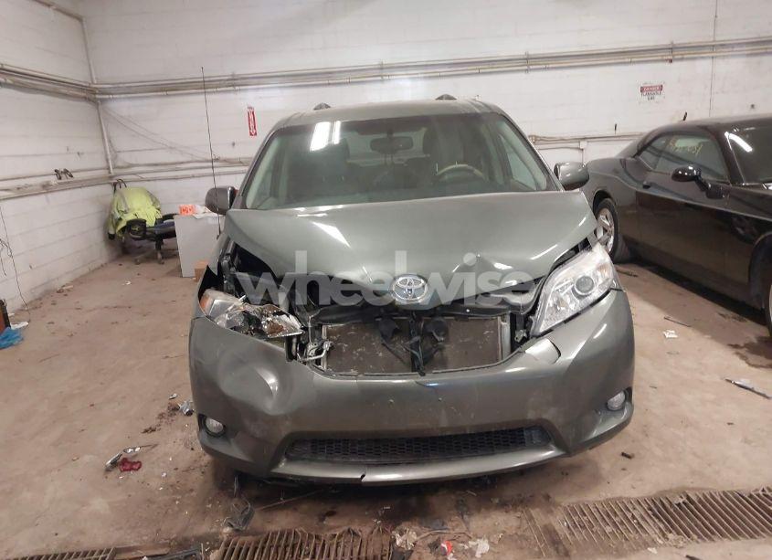 Photo 12 of 2013 Toyota Sienna XLE/LIMITED (VIN 5TDYK3DC1DS361100)