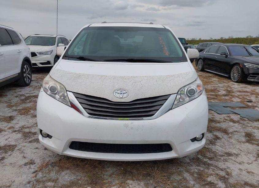 Photo 12 of 2014 Toyota Sienna XLE V6 8 PASSENGER (VIN 5TDYK3DC1ES448254)