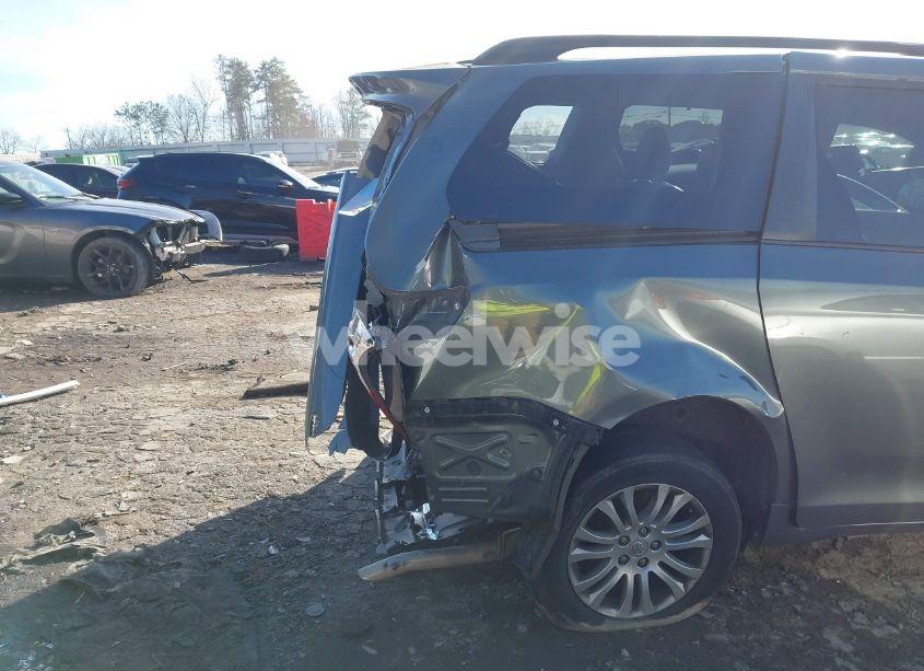 Photo 18 of 2014 Toyota Sienna XLE V6 8 PASSENGER (VIN 5TDYK3DC1ES524300)