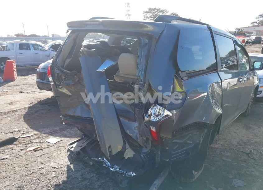 Photo 4 of 2014 Toyota Sienna XLE V6 8 PASSENGER (VIN 5TDYK3DC1ES524300)