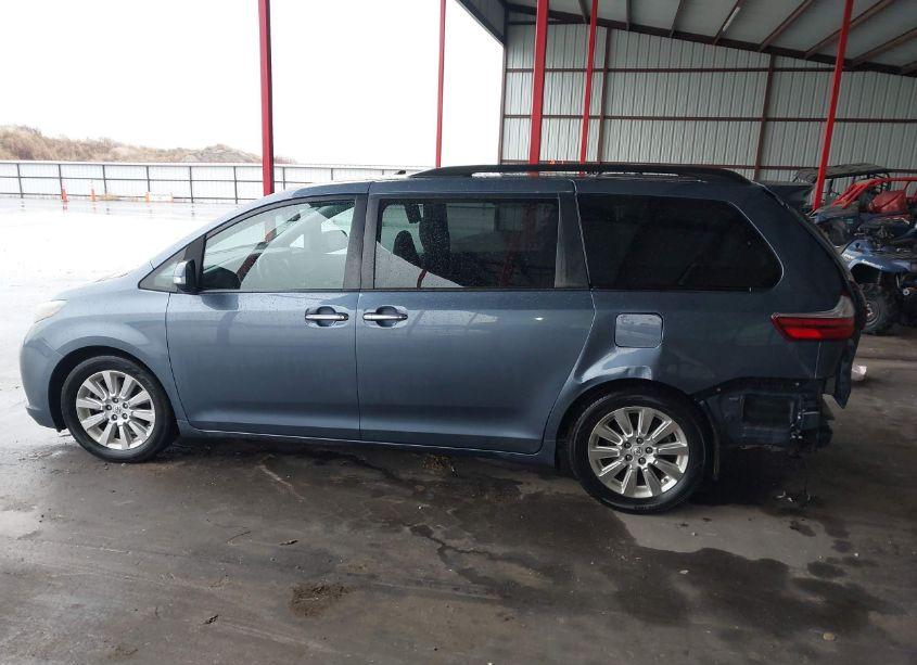 Photo 14 of 2015 Toyota Sienna LIMITED 7 PASSENGER (VIN 5TDYK3DC1FS536576)
