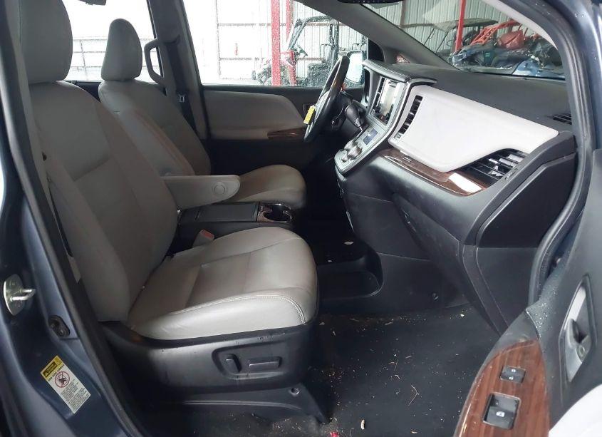 Photo 5 of 2015 Toyota Sienna LIMITED 7 PASSENGER (VIN 5TDYK3DC1FS536576)