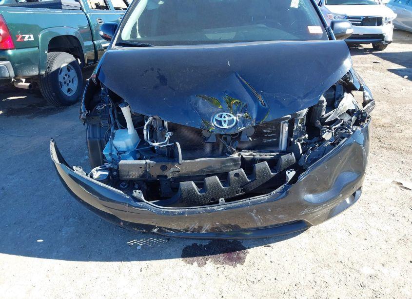 Photo 6 of 2015 Toyota Sienna LIMITED PREMIUM 7 PASSENGER (VIN 5TDYK3DC1FS542572)