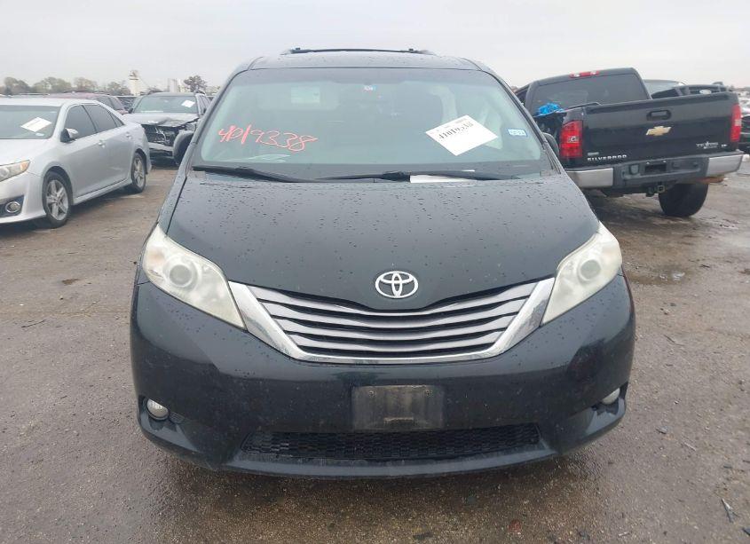 Photo 12 of 2015 Toyota Sienna XLE/LIMITED (VIN 5TDYK3DC1FS549232)