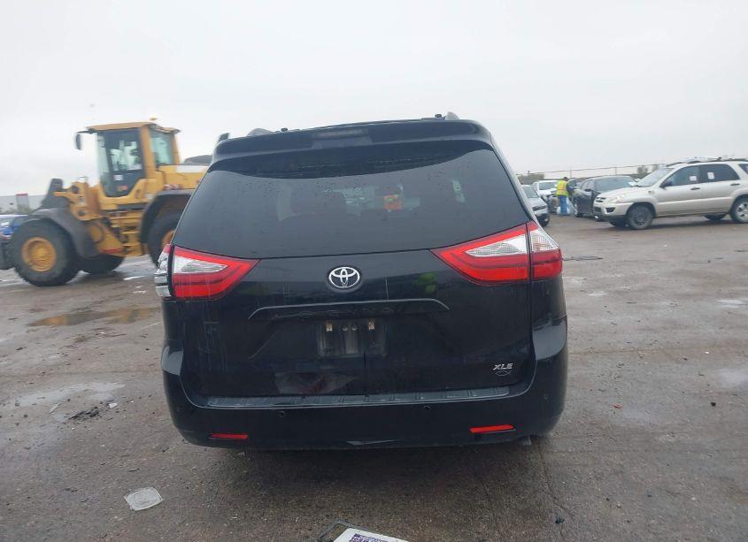 Photo 16 of 2015 Toyota Sienna XLE/LIMITED (VIN 5TDYK3DC1FS549232)