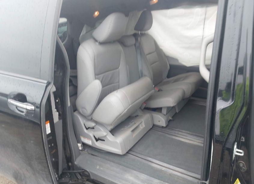 Photo 8 of 2015 Toyota Sienna XLE/LIMITED (VIN 5TDYK3DC1FS549232)