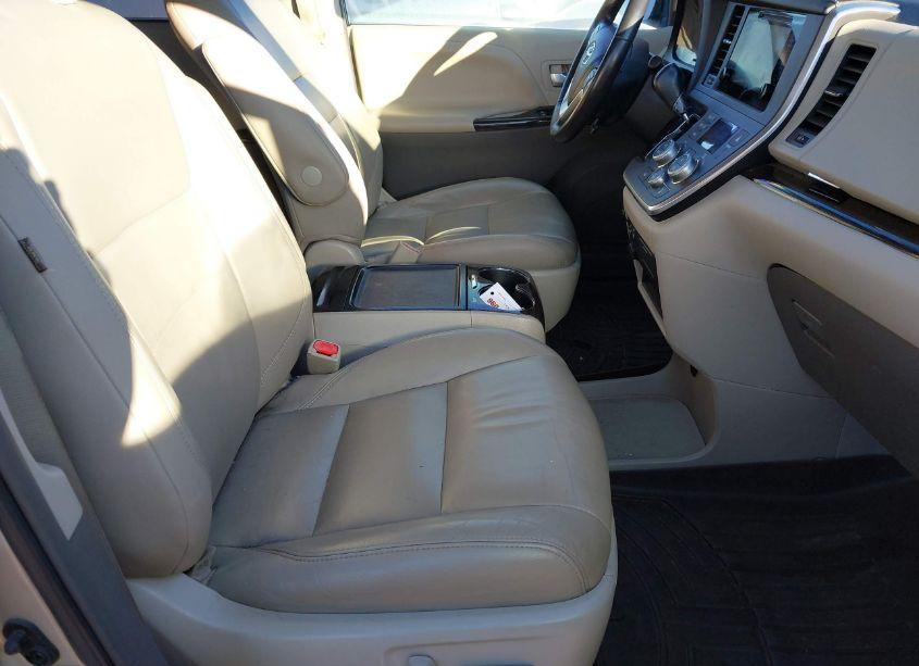 Photo 5 of 2015 Toyota Sienna XLE 8 PASSENGER (VIN 5TDYK3DC1FS563230)