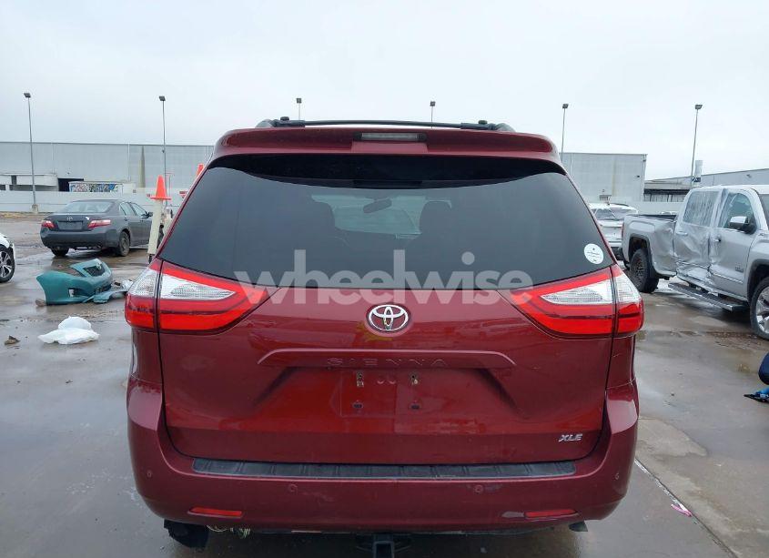 Photo 17 of 2015 Toyota Sienna XLE 8 PASSENGER (VIN 5TDYK3DC1FS576642)