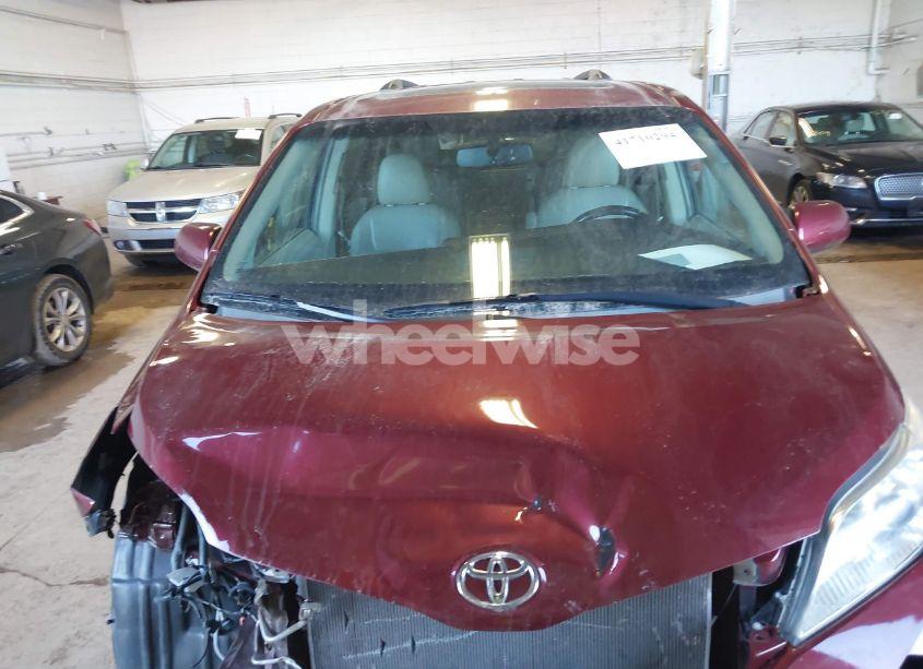 Photo 12 of 2015 Toyota Sienna XLE/LIMITED (VIN 5TDYK3DC1FS636211)