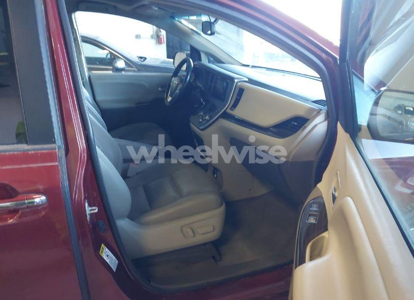 Photo 5 of 2015 Toyota Sienna XLE/LIMITED (VIN 5TDYK3DC1FS636211)