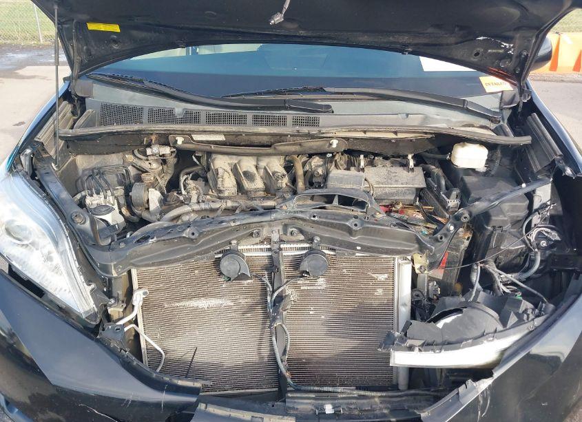 Photo 10 of 2015 Toyota Sienna XLE 8 PASSENGER (VIN 5TDYK3DC1FS689538)
