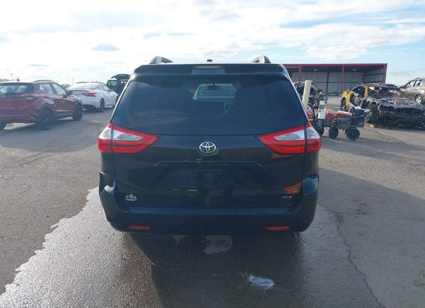 Photo 17 of 2015 Toyota Sienna XLE 8 PASSENGER (VIN 5TDYK3DC1FS689538)