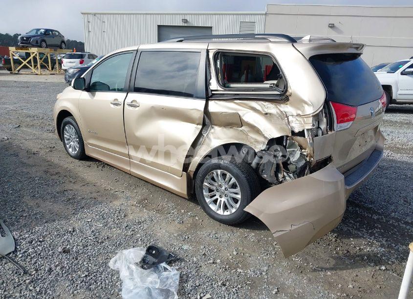 Photo 3 of 2011 Toyota Sienna XLE/LIMITED (VIN 5TDYK3DC2BS109028)