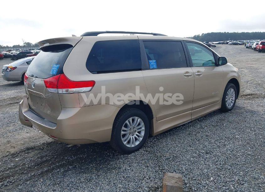 Photo 4 of 2011 Toyota Sienna XLE/LIMITED (VIN 5TDYK3DC2BS109028)