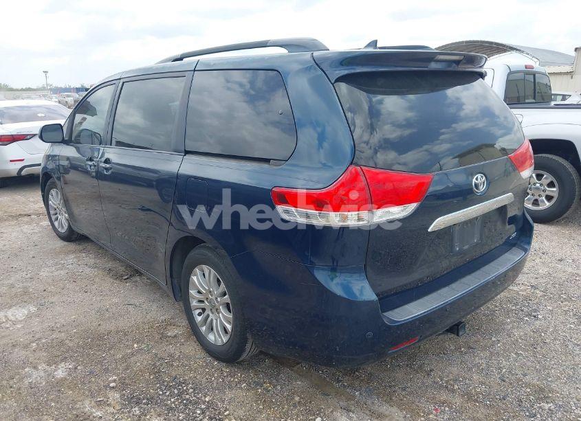 Photo 3 of 2012 Toyota Sienna XLE V6 8 PASSENGER (VIN 5TDYK3DC2CS179436)