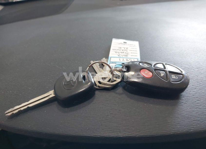 Photo 11 of 2012 Toyota Sienna XLE V6 8 PASSENGER (VIN 5TDYK3DC2CS205002)