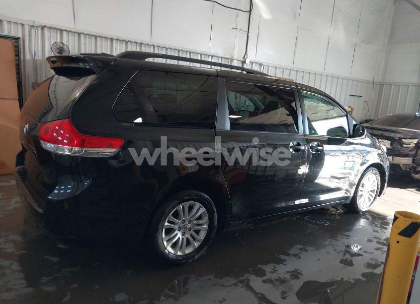 Photo 14 of 2012 Toyota Sienna XLE V6 8 PASSENGER (VIN 5TDYK3DC2CS205002)