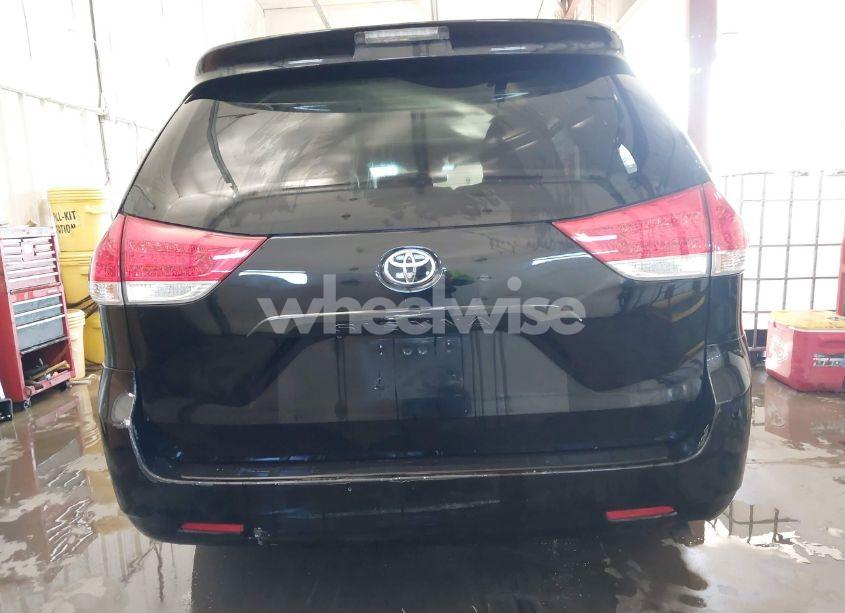 Photo 17 of 2012 Toyota Sienna XLE V6 8 PASSENGER (VIN 5TDYK3DC2CS205002)