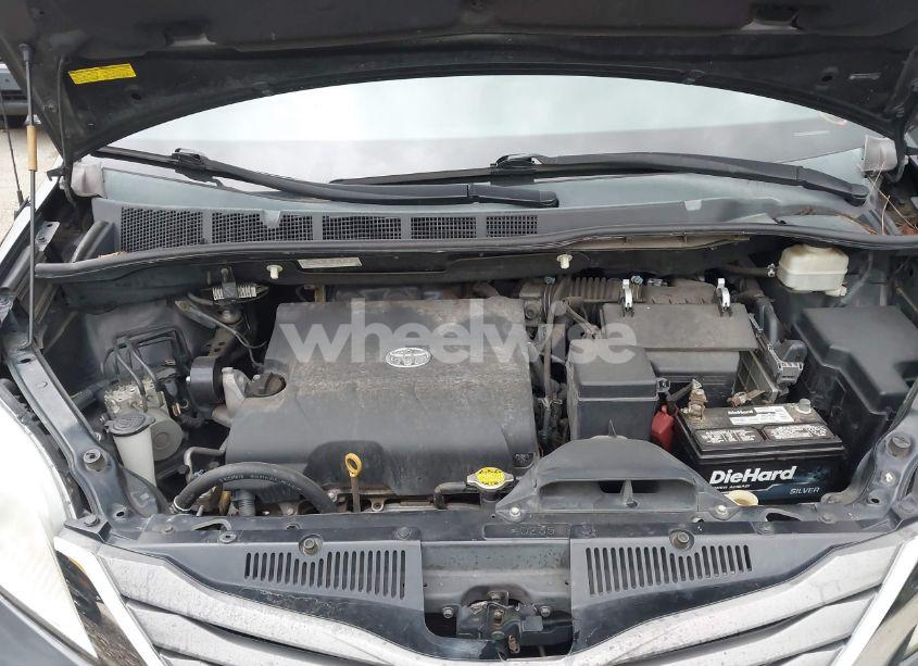 Photo 10 of 2012 Toyota Sienna XLE V6 8 PASSENGER (VIN 5TDYK3DC2CS207350)