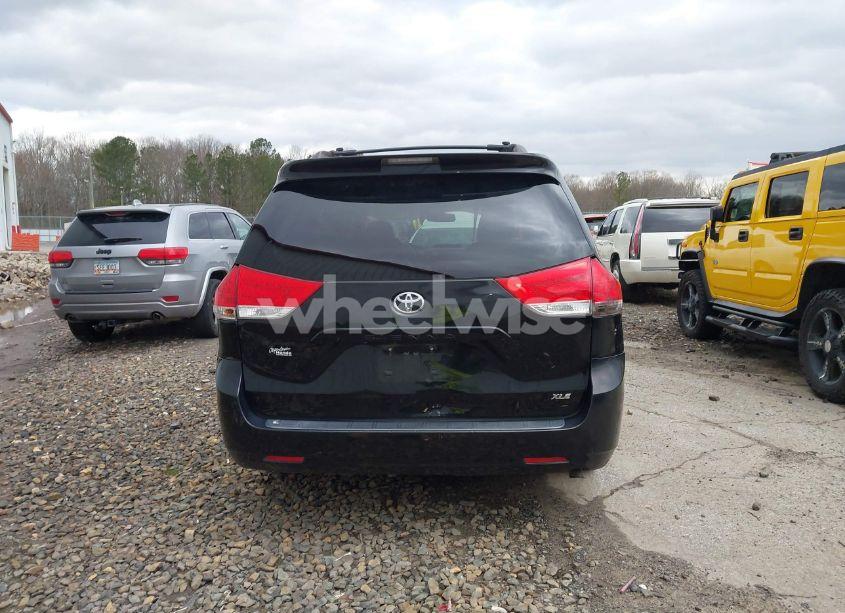 Photo 16 of 2012 Toyota Sienna XLE V6 8 PASSENGER (VIN 5TDYK3DC2CS207350)