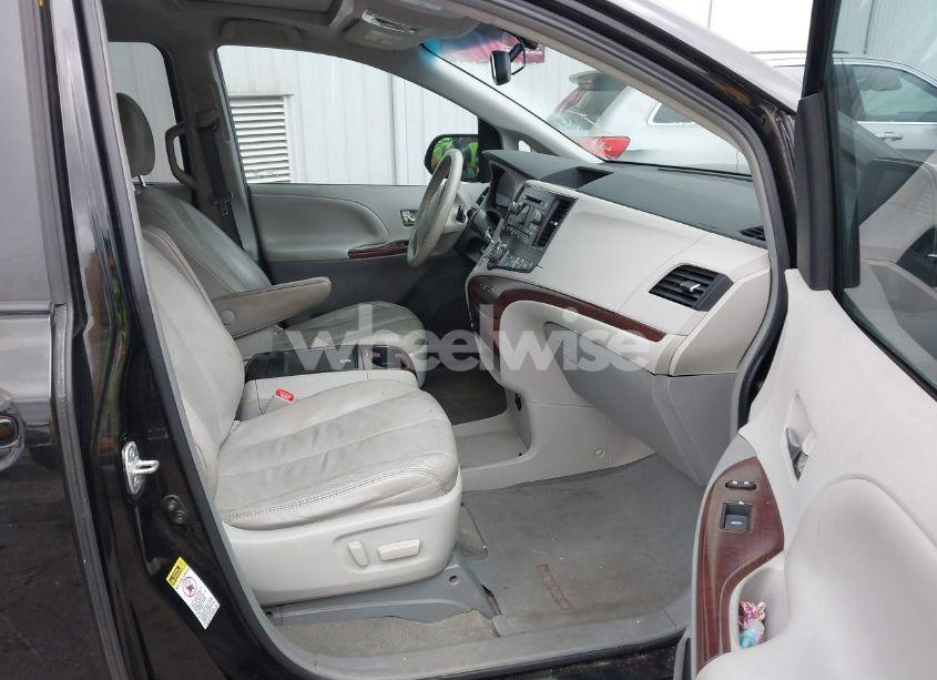 Photo 5 of 2012 Toyota Sienna XLE V6 8 PASSENGER (VIN 5TDYK3DC2CS207350)