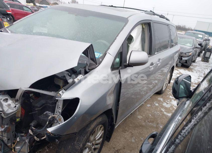 Photo 2 of 2012 Toyota Sienna XLE V6 8 PASSENGER (VIN 5TDYK3DC2CS255625)