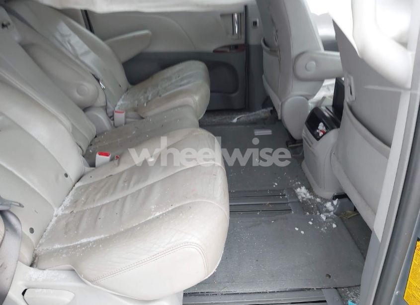 Photo 8 of 2012 Toyota Sienna XLE V6 8 PASSENGER (VIN 5TDYK3DC2CS255625)