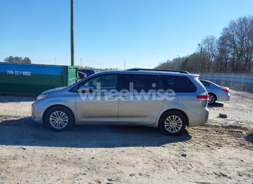 Photo 14 of 2012 Toyota Sienna XLE V6 8 PASSENGER (VIN 5TDYK3DC2CS271503)
