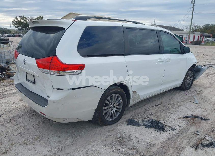 Photo 4 of 2013 Toyota Sienna XLE V6 8 PASSENGER (VIN 5TDYK3DC2DS347500)