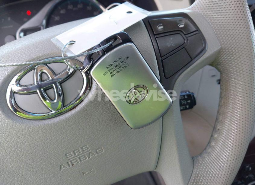 Photo 11 of 2013 Toyota Sienna XLE V6 8 PASSENGER (VIN 5TDYK3DC2DS356018)