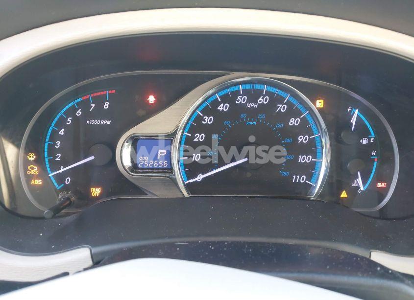 Photo 7 of 2014 Toyota Sienna XLE V6 8 PASSENGER (VIN 5TDYK3DC2ES412072)