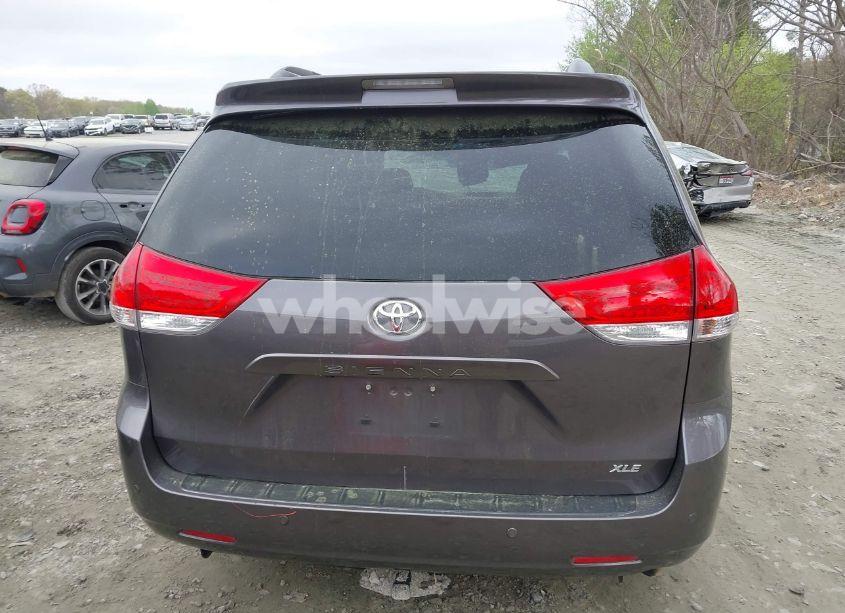 Photo 16 of 2014 Toyota Sienna XLE V6 8 PASSENGER (VIN 5TDYK3DC2ES420737)