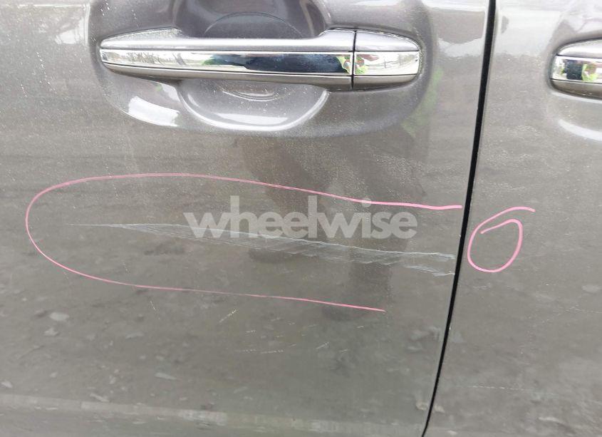 Photo 17 of 2014 Toyota Sienna XLE V6 8 PASSENGER (VIN 5TDYK3DC2ES420737)