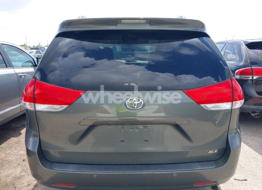 Photo 16 of 2014 Toyota Sienna XLE V6 8 PASSENGER (VIN 5TDYK3DC2ES448876)