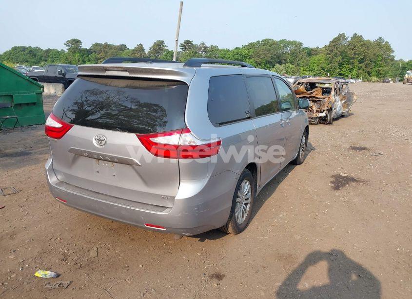 Photo 4 of 2015 Toyota Sienna XLE 8 PASSENGER (VIN 5TDYK3DC2FS582546)