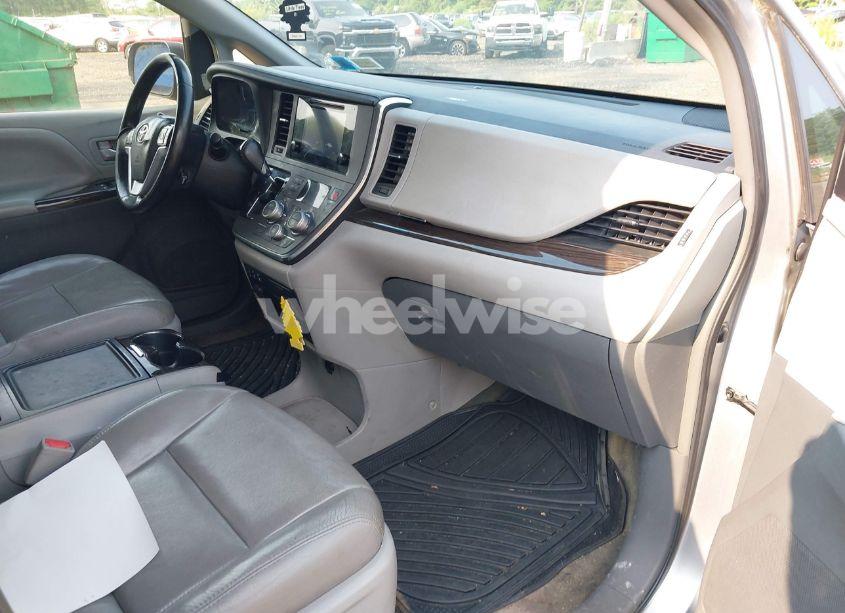 Photo 5 of 2015 Toyota Sienna XLE 8 PASSENGER (VIN 5TDYK3DC2FS582546)