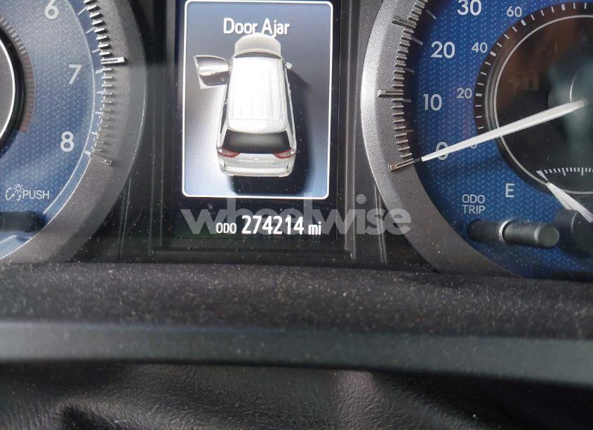 Photo 7 of 2015 Toyota Sienna XLE 8 PASSENGER (VIN 5TDYK3DC2FS582546)