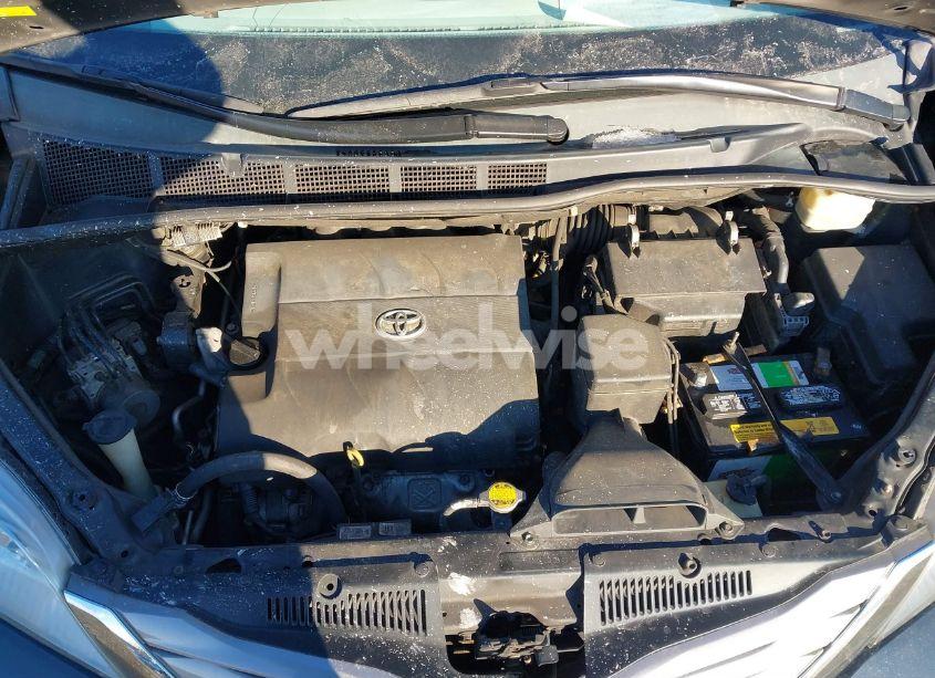 Photo 10 of 2015 Toyota Sienna XLE/LIMITED (VIN 5TDYK3DC2FS582675)
