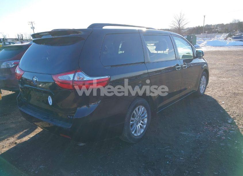 Photo 4 of 2015 Toyota Sienna XLE/LIMITED (VIN 5TDYK3DC2FS582675)