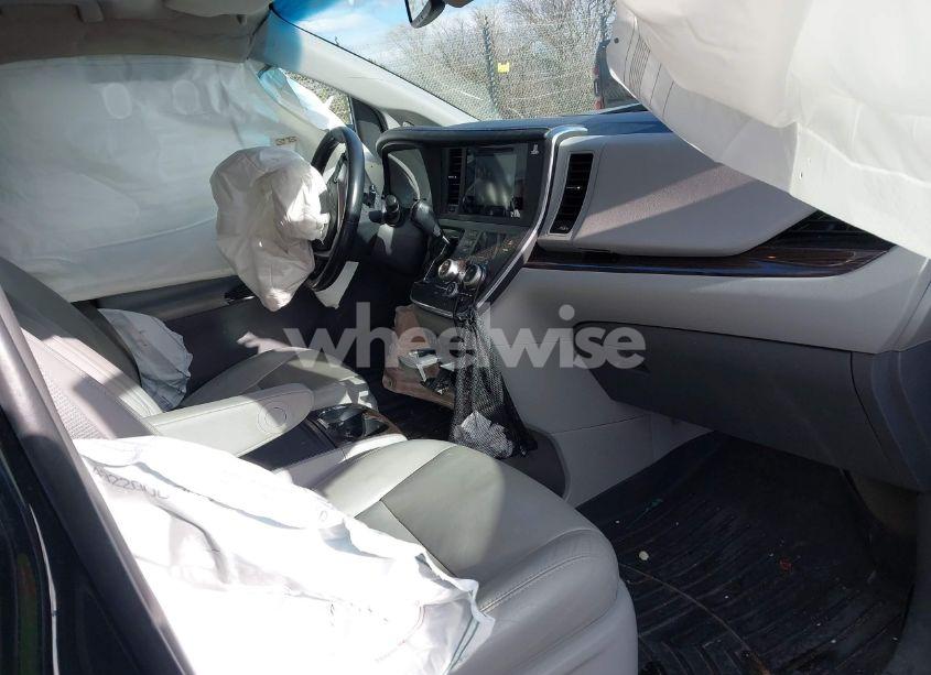 Photo 5 of 2015 Toyota Sienna XLE 8 PASSENGER (VIN 5TDYK3DC2FS651400)