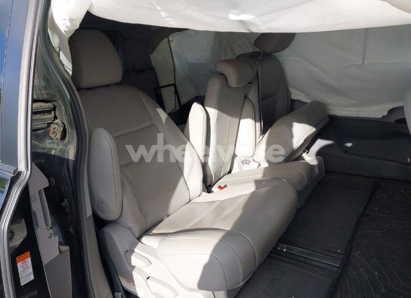 Photo 8 of 2015 Toyota Sienna XLE 8 PASSENGER (VIN 5TDYK3DC2FS651400)