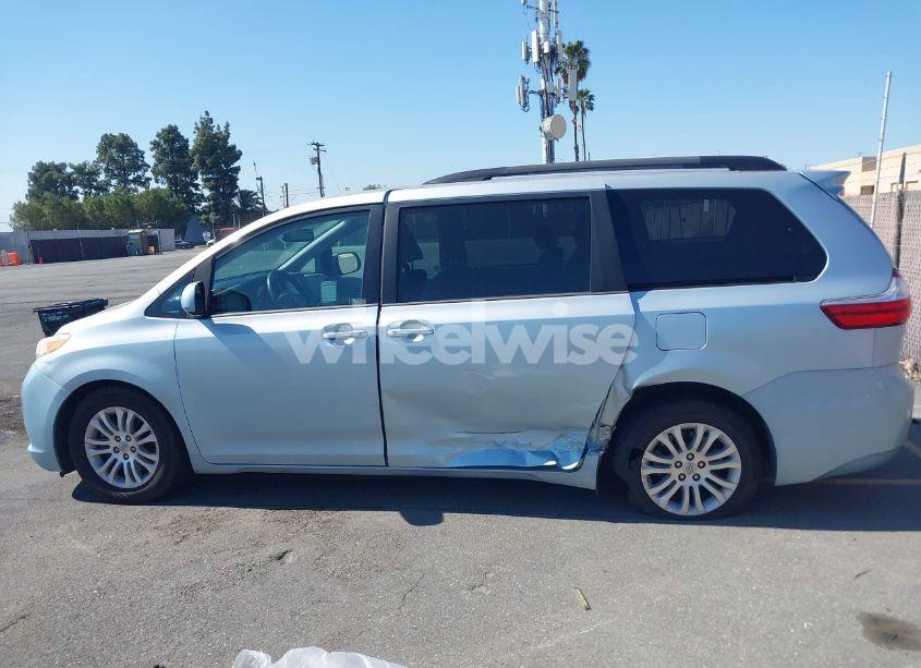 Photo 14 of 2015 Toyota Sienna XLE/LIMITED (VIN 5TDYK3DC2FS682372)